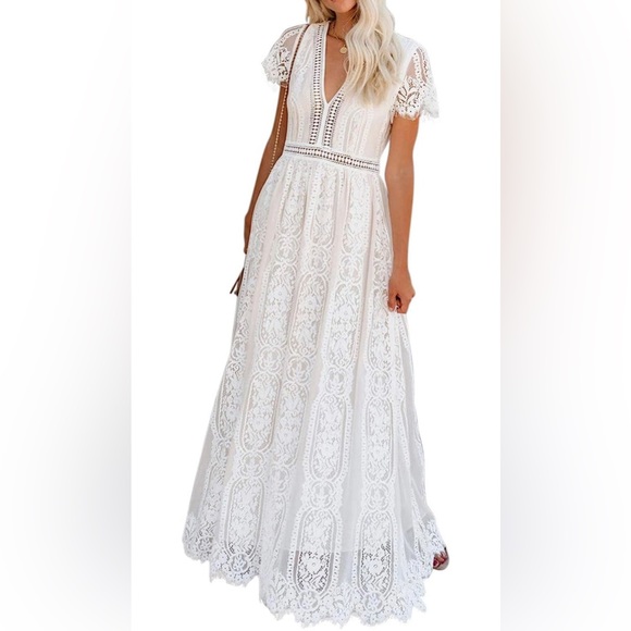 Boho Floral Lace White V-Neck Maxi Dress - Picture 1 of 3